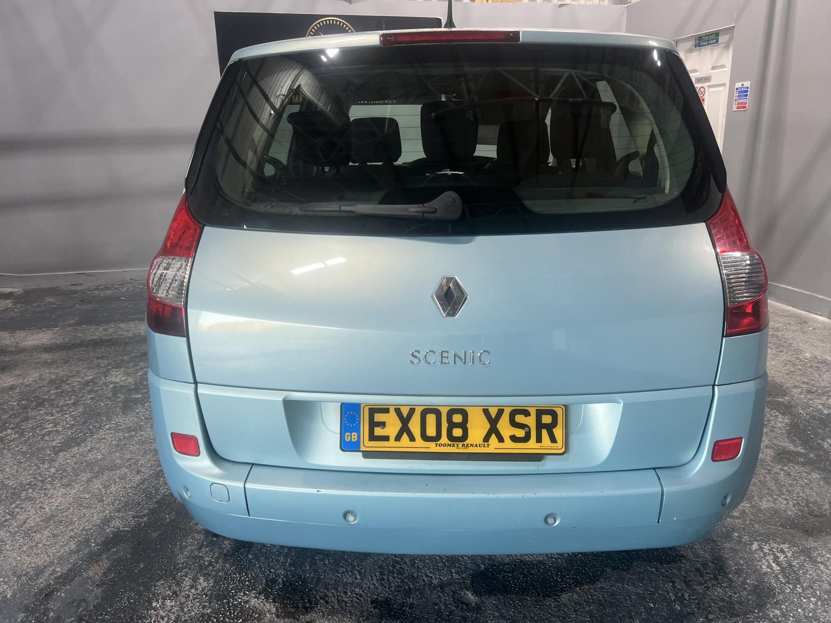 Renault Scenic 1.6 VVT Dynamique MPV 5dr Petrol Manual (182 g/km, 111 bhp)