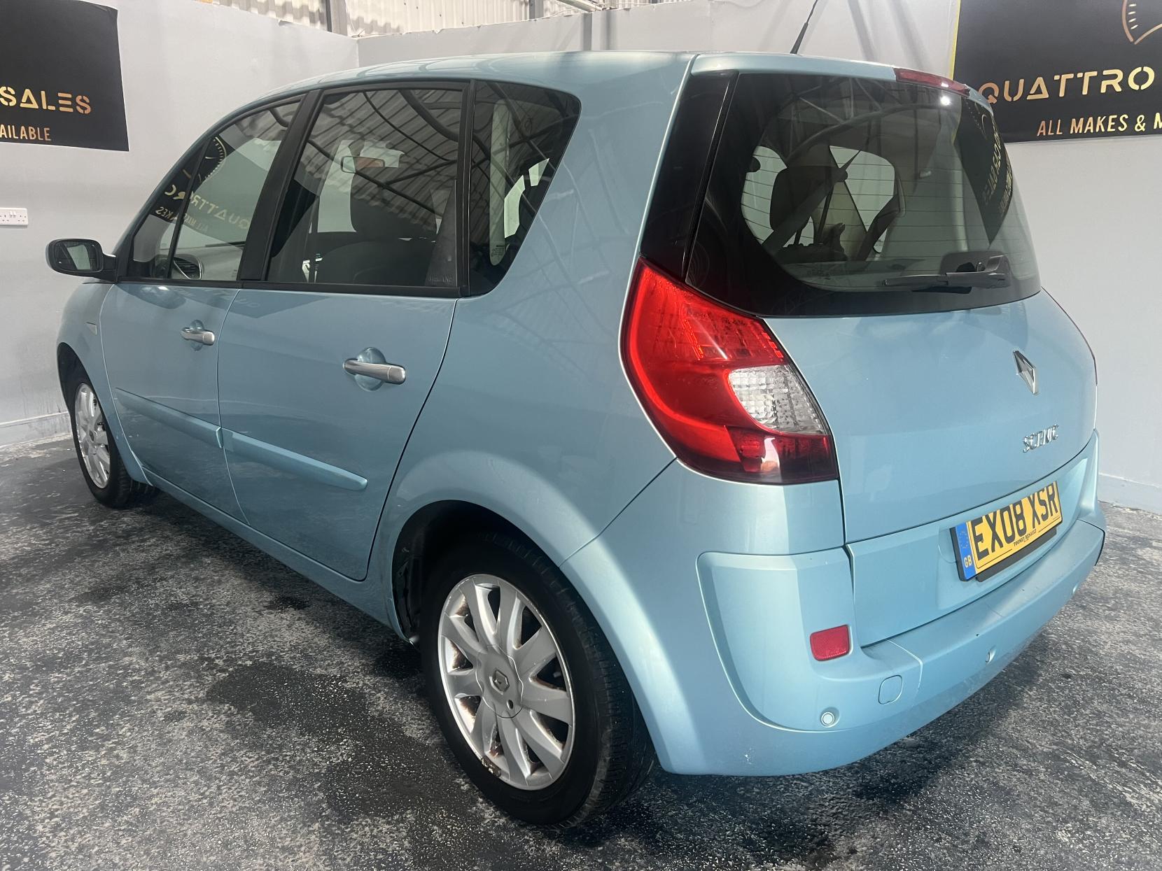 Renault Scenic 1.6 VVT Dynamique MPV 5dr Petrol Manual (182 g/km, 111 bhp)