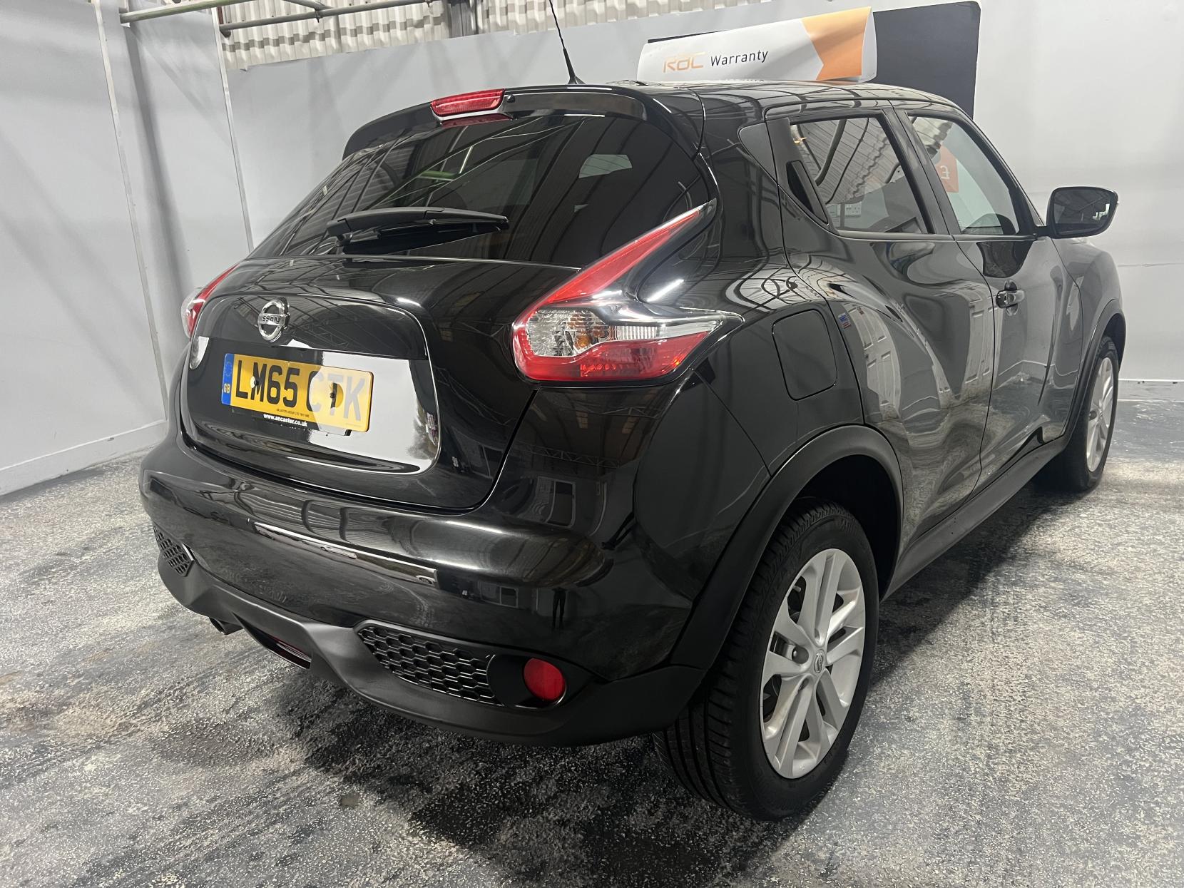 Nissan Juke 1.6 Acenta Premium SUV 5dr Petrol XTRON Euro 5 (117 ps)