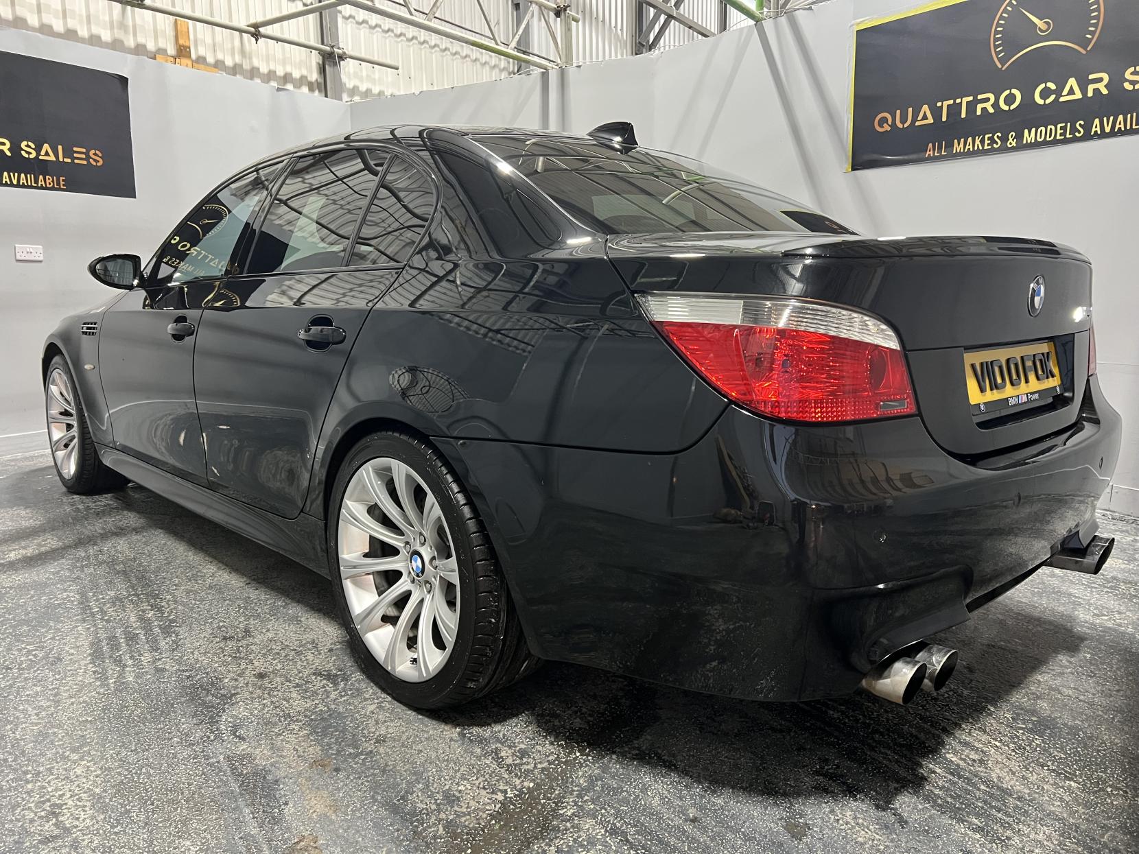 BMW M5 5.0 V10 Saloon 4dr Petrol SMG Euro 4 (507 ps)